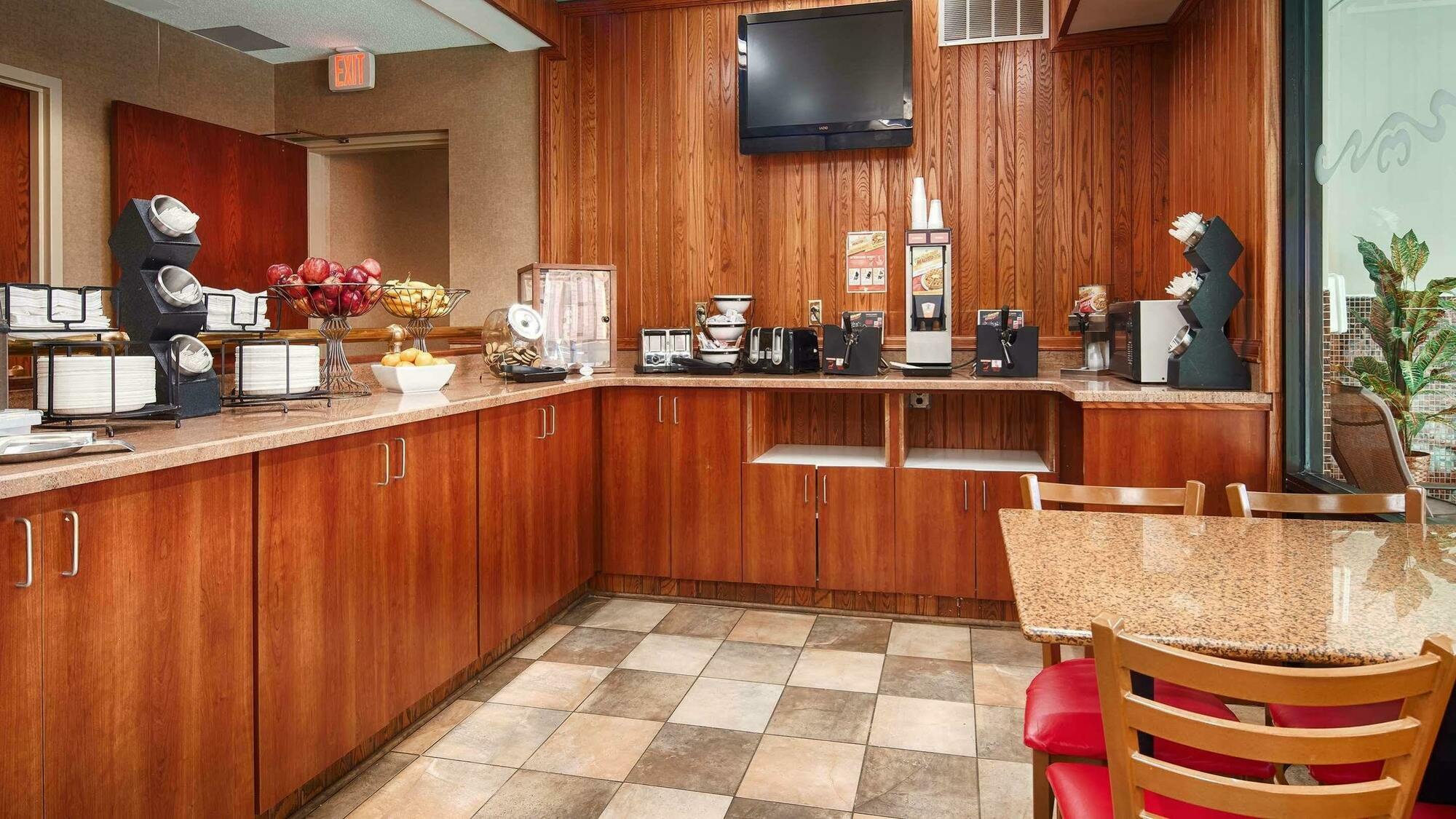 Best Western Dunkirk & Fredonia Inn Экстерьер фото